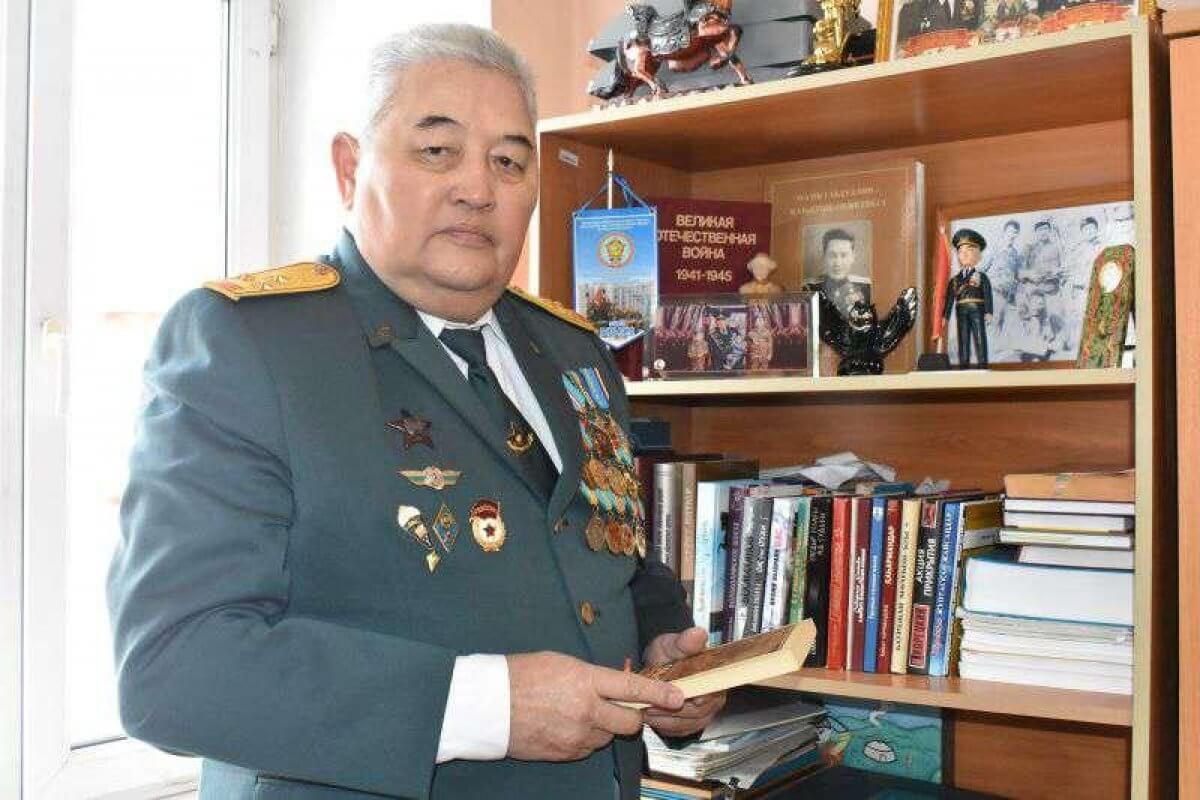 Сильная армия начинается с сильного командира - ветеран ВС РК об интервью Токаева