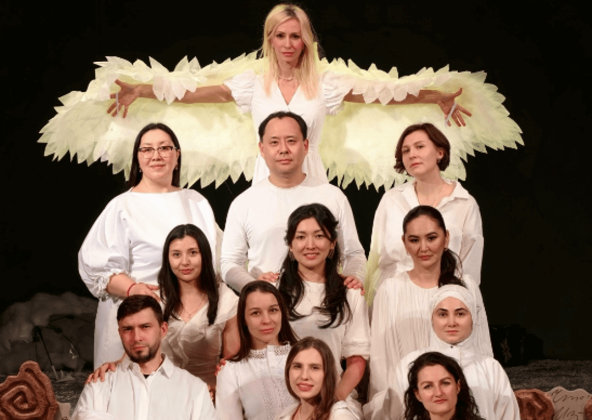 Премьера спектакля "Наследники" в РДТ в Астане