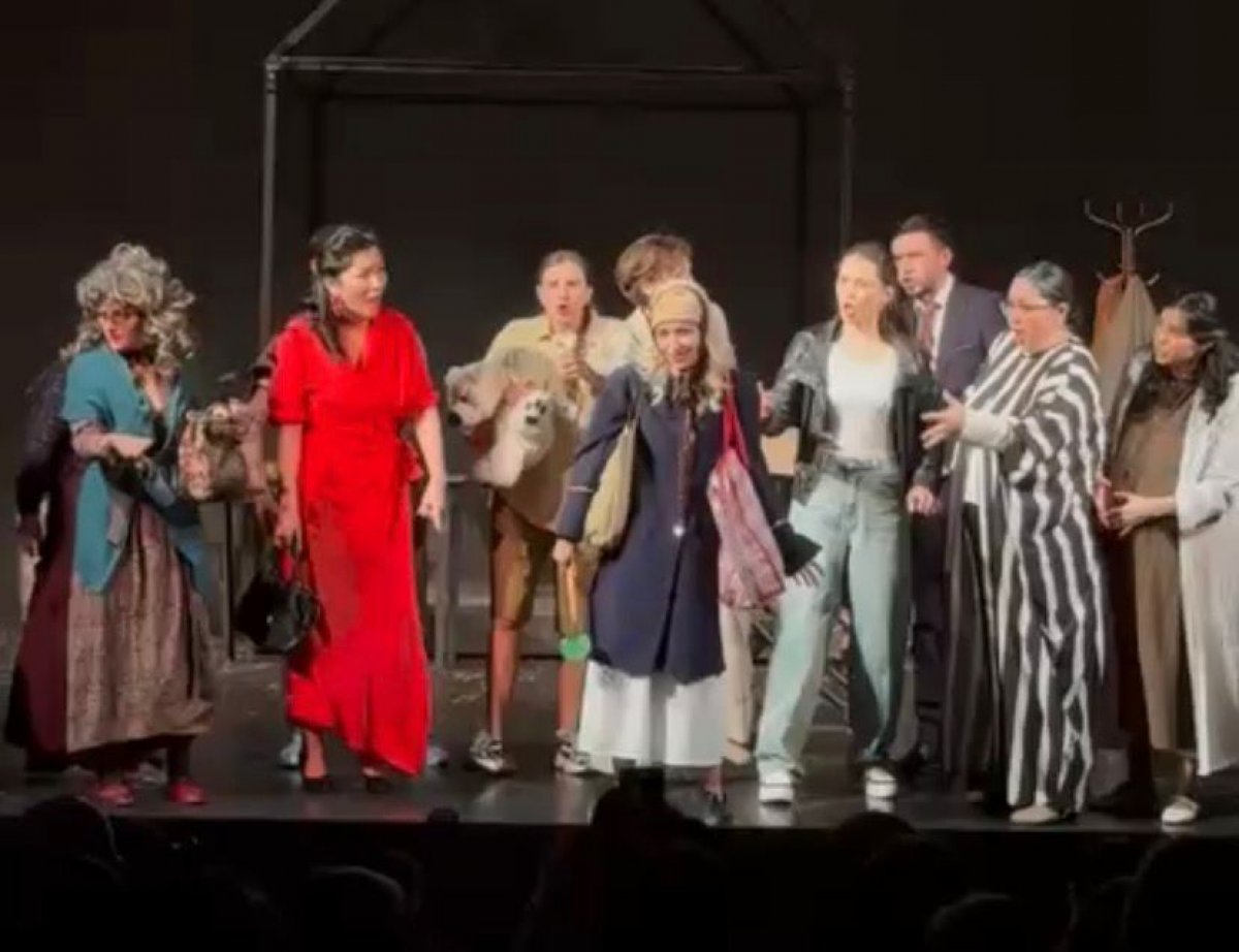 Премьера спектакля "Наследники" состоялась в Астане (ВИДЕО)