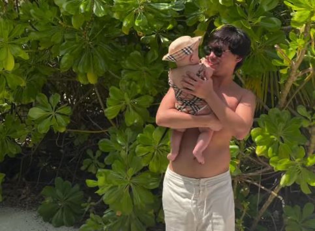 Кайрат Нуртас растрогал сеть кадрами с новорожденной дочерью (ВИДЕО)