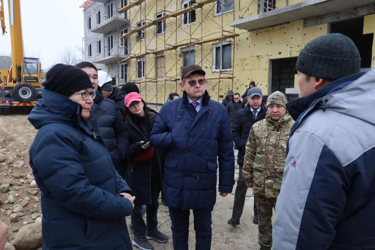 Жители Алматы обратились с проблемными вопросами к депутатам Мажилиса