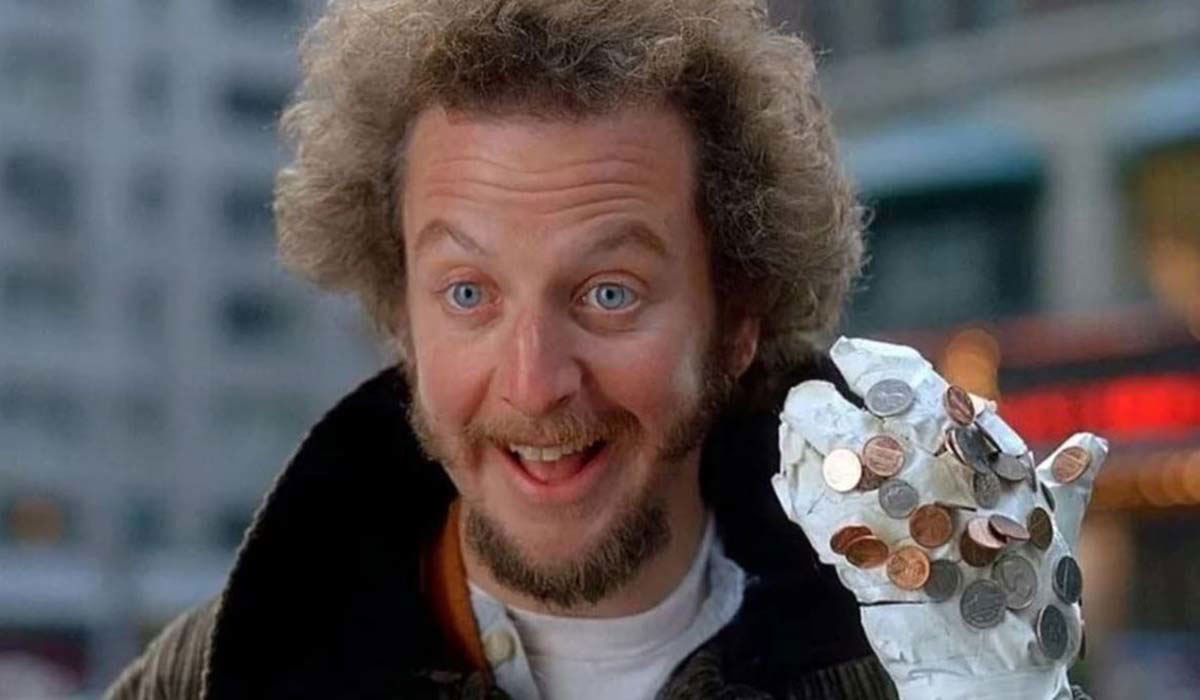 Звезду "Один дома" поймали на клубничке