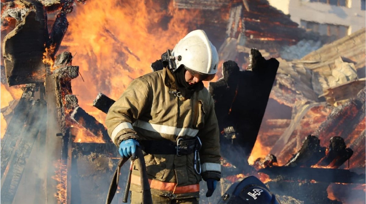 Мощный взрыв прогремел в Семее: что произошло