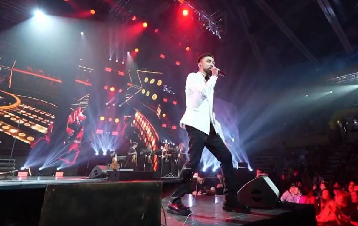 Amre отмечает свой день рождения