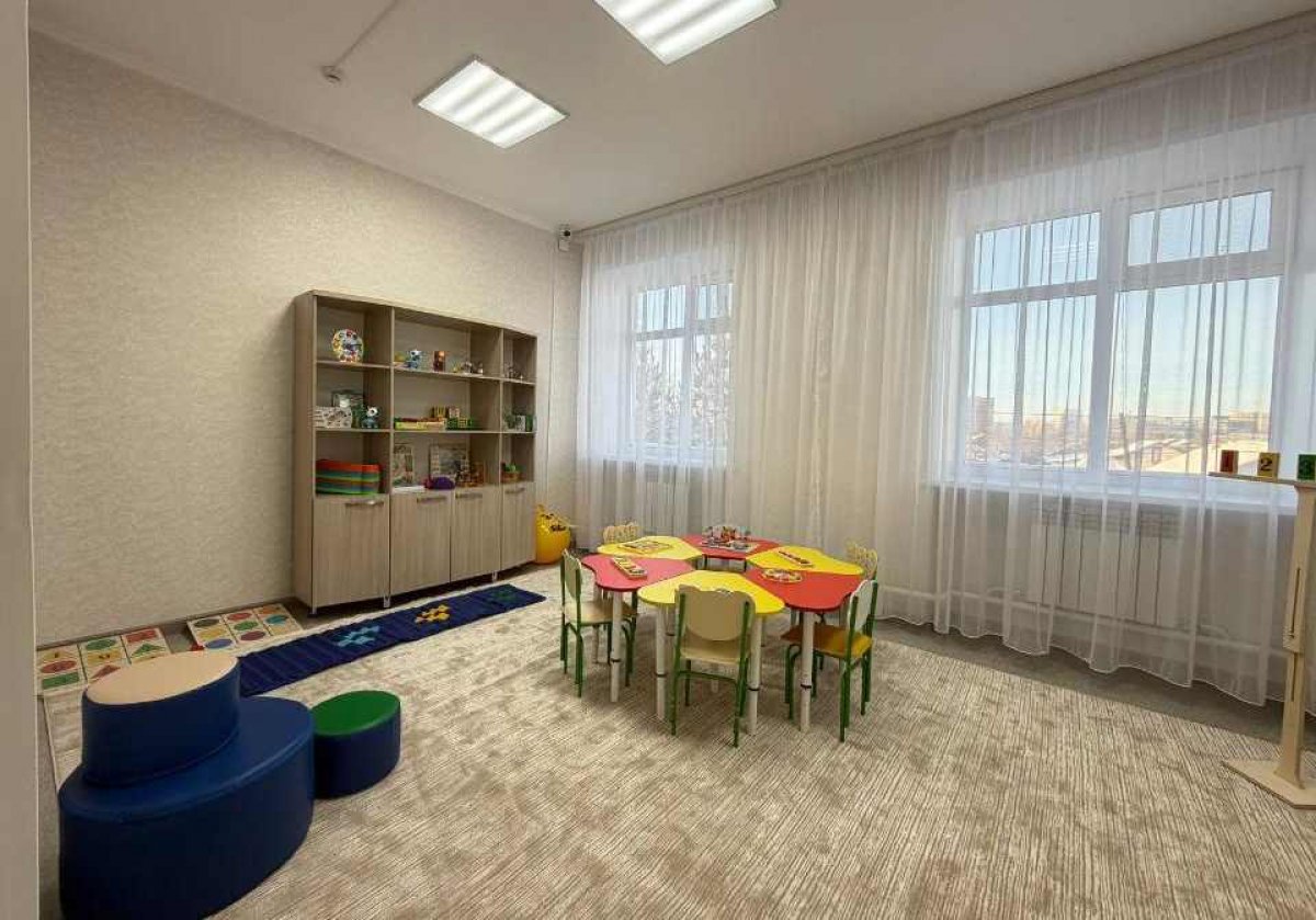 Депутаты Мажилиса ознакомились с работой первого в Кокшетау центра поддержки детей с аутизмом