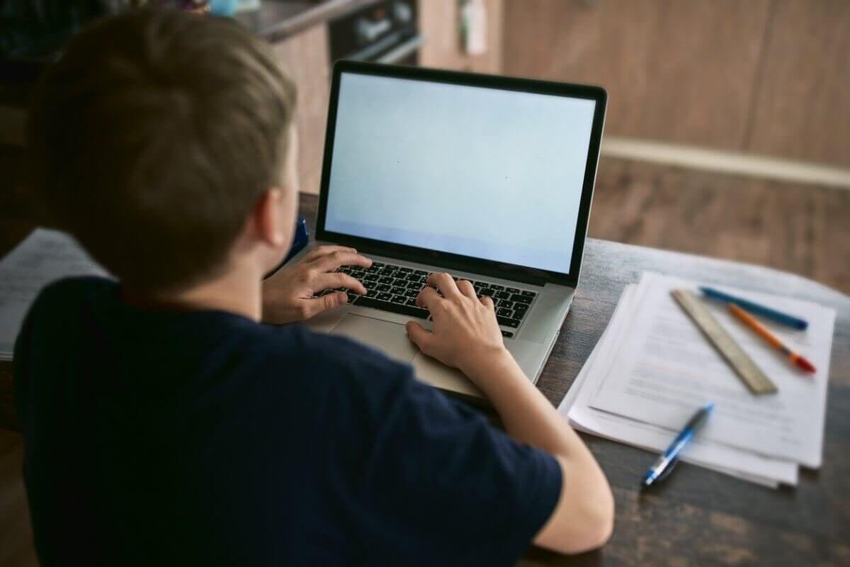 Школьники будут учиться дистанционно в Костанайской области