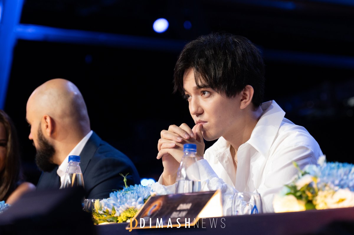 Фан-клуб Димаша Кудайбергена из Караганды устроил чудо для особенных детей