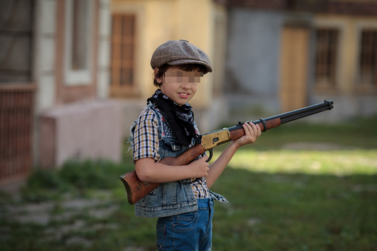 В США 11-летний мальчик застрелил отца, забравшего игровую приставку