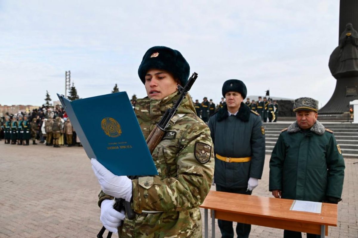 В Казахстане отмечают День офицера воспитательных структур