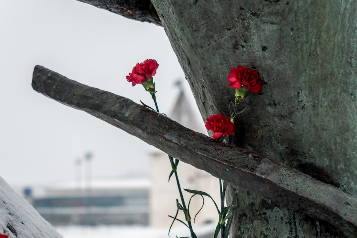 Тело женщины найдено на могиле Виктора Цоя