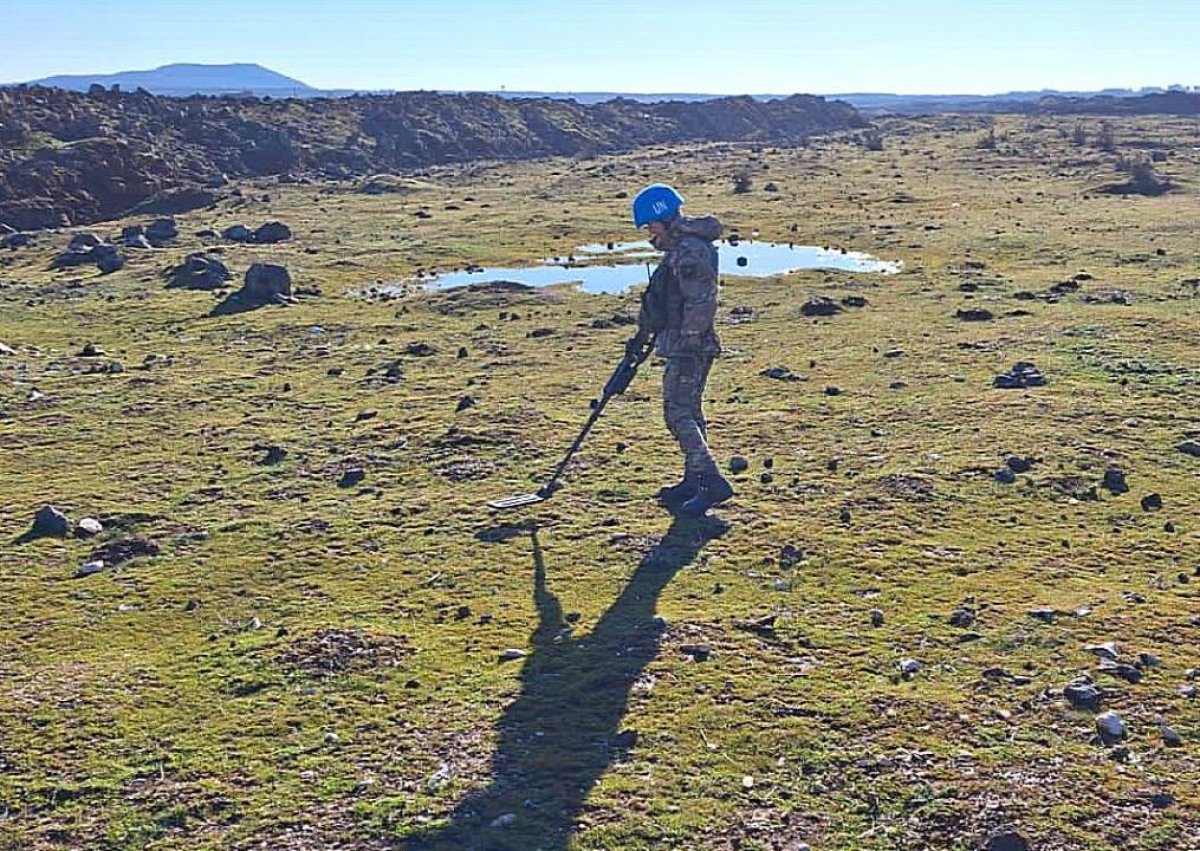 Казахстанские саперы на Голанских высотах уничтожили более 1 200 взрывоопасных предметов