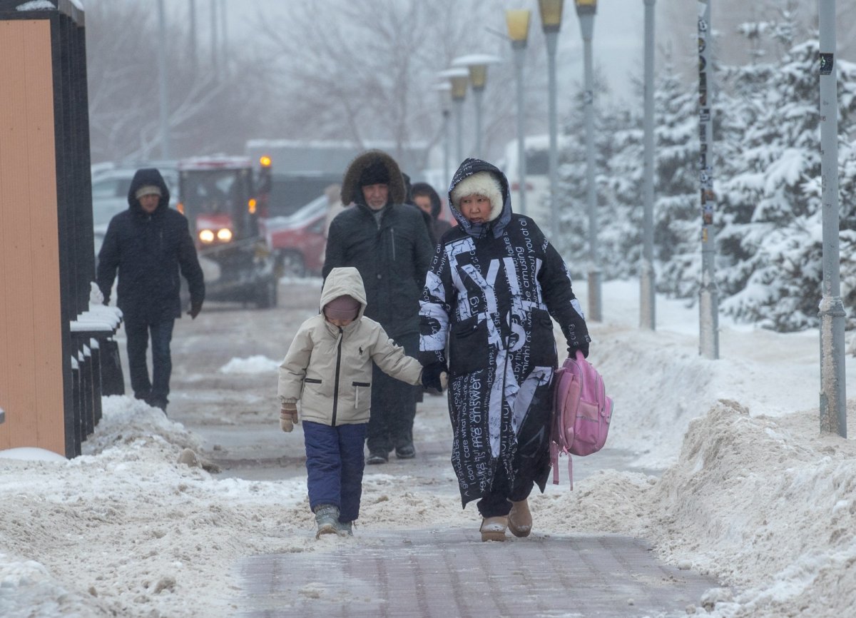 Непогода накроет Астану: ожидаются снег и метели