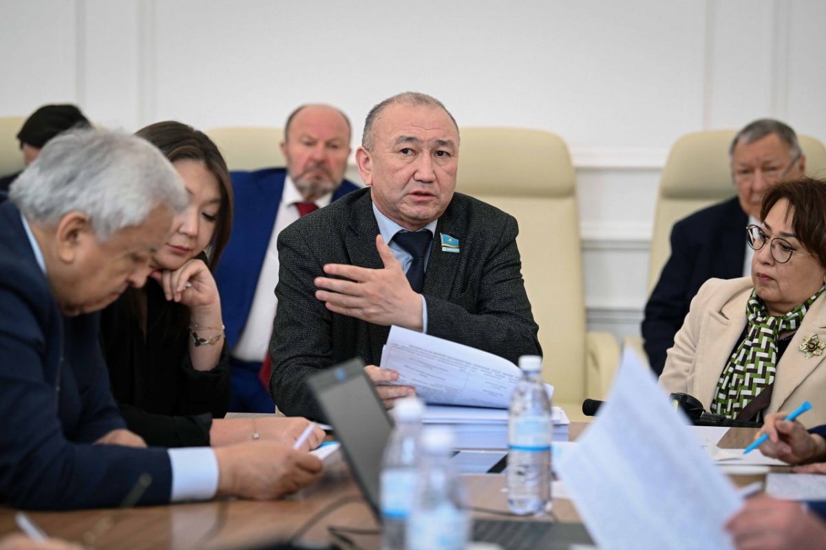 Предстоящие поправки в Конституции РК обсуждают в Астане