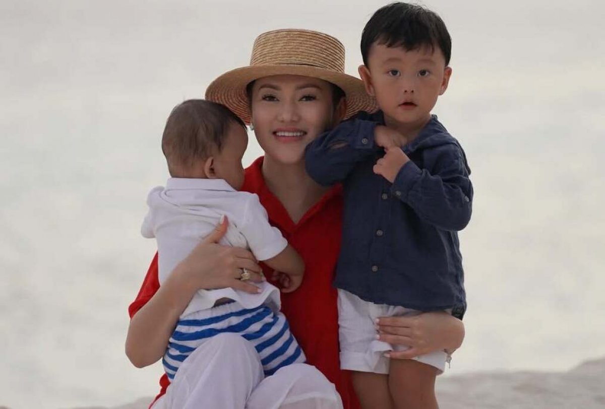 Ерке Есмахан рассказала о своих богатствах