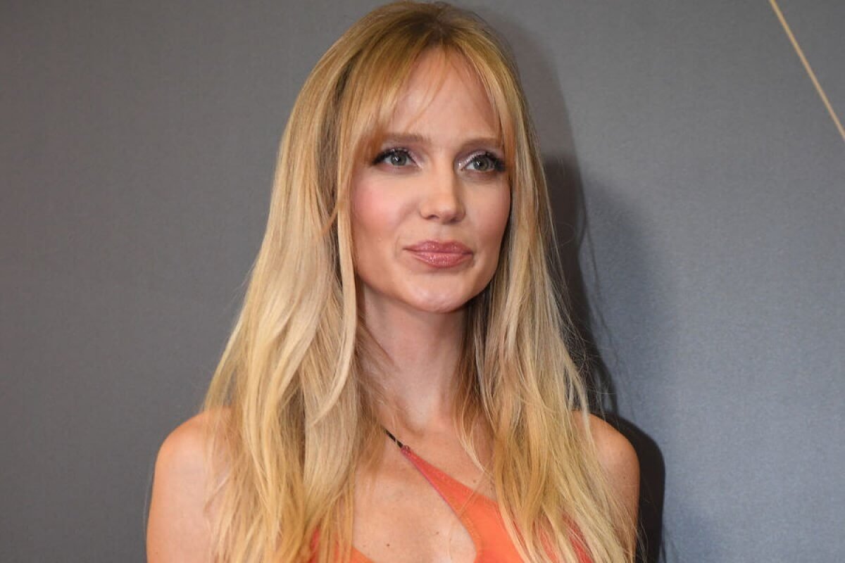 Глюкоза сообщила об отмене концертов в Алматы и Астане