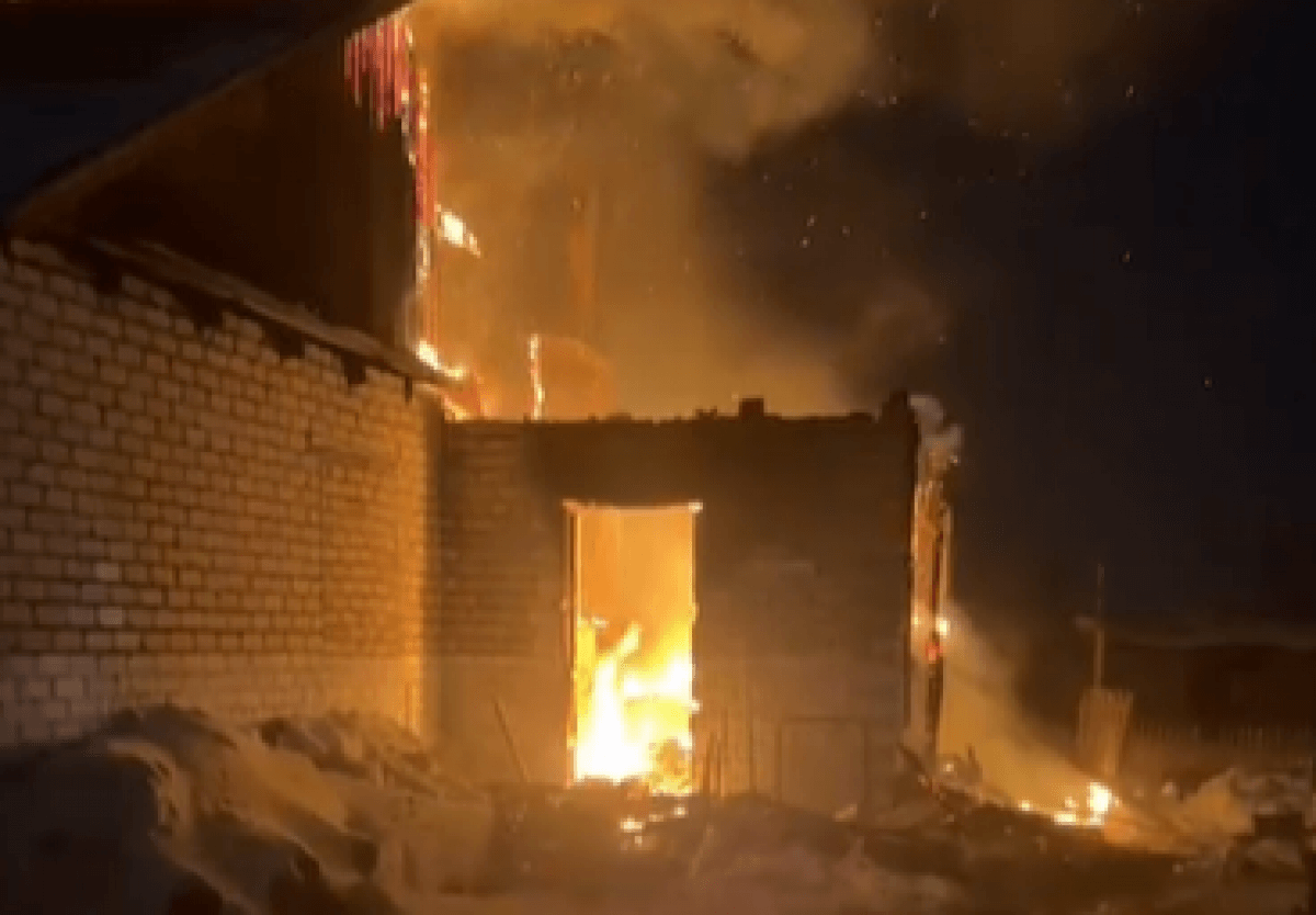 Ожоги получила женщина при пожаре в Костанайской области