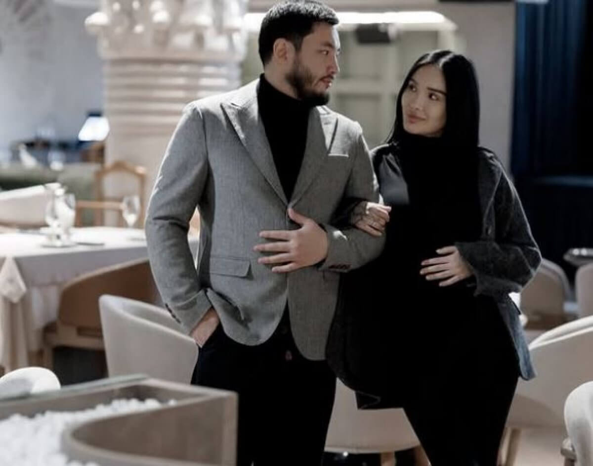 Айжан Байзакова призналась в страхе перед родами