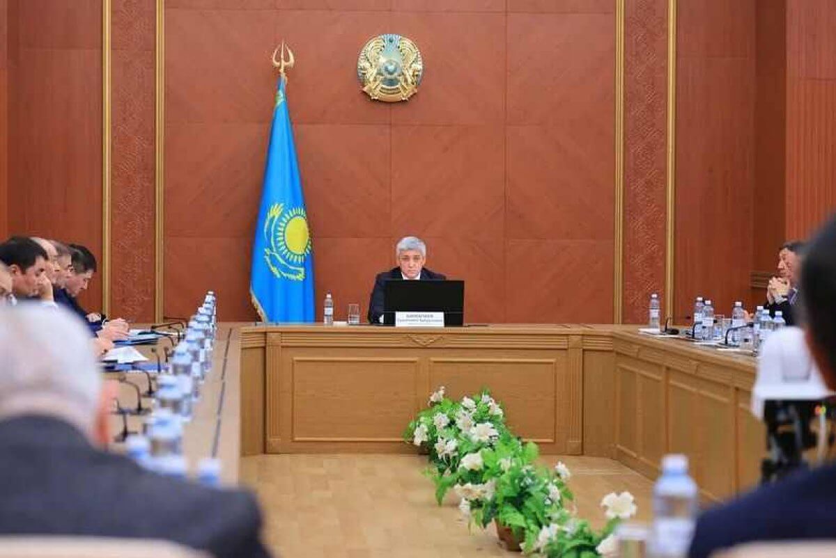 Проект новой Конституции обсудили в акимате Карагандинской области