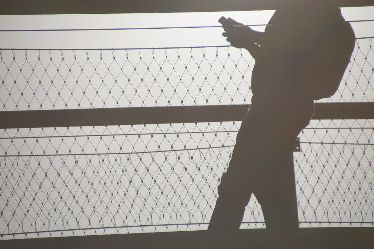 Мужчина угрожал девушке с разных номеров в Павлодарской области