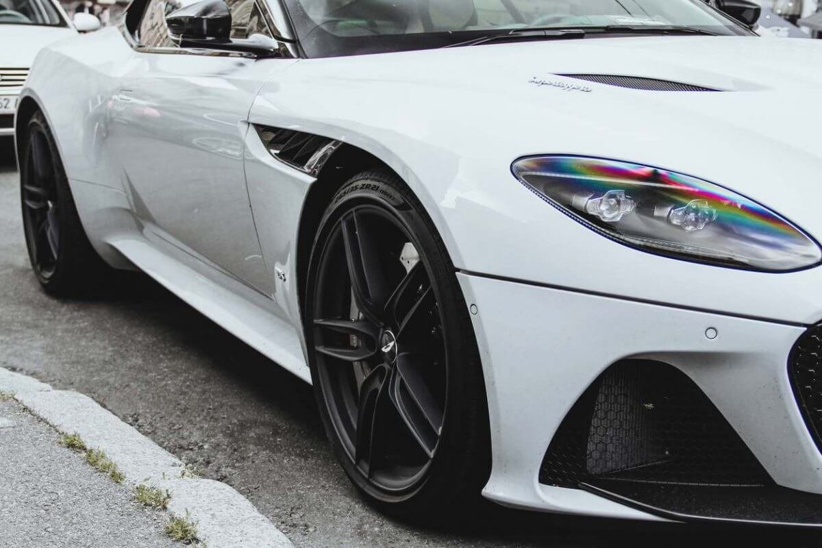 Красивый госномер теперь можно оформить с телефона