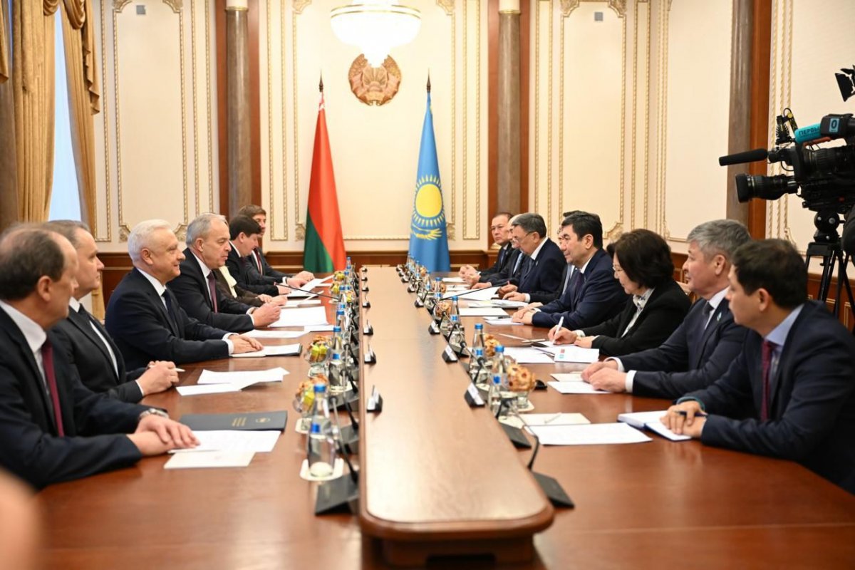 Кошанов встретился с руководством Парламента Беларуси