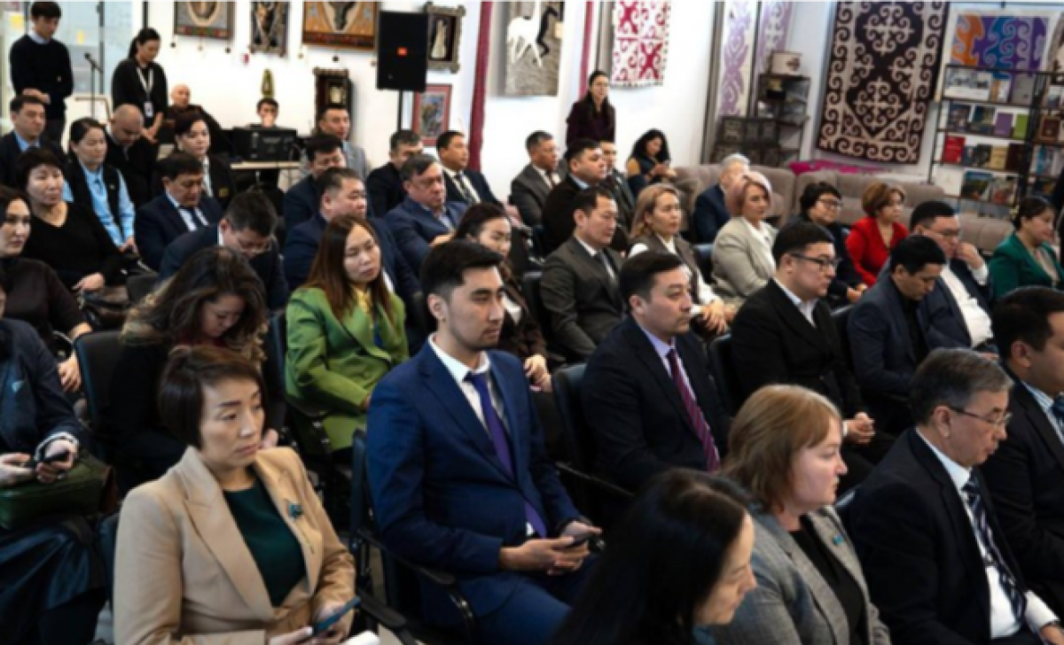 Молодежи объяснили, какой станет новая Конституция Казахстана