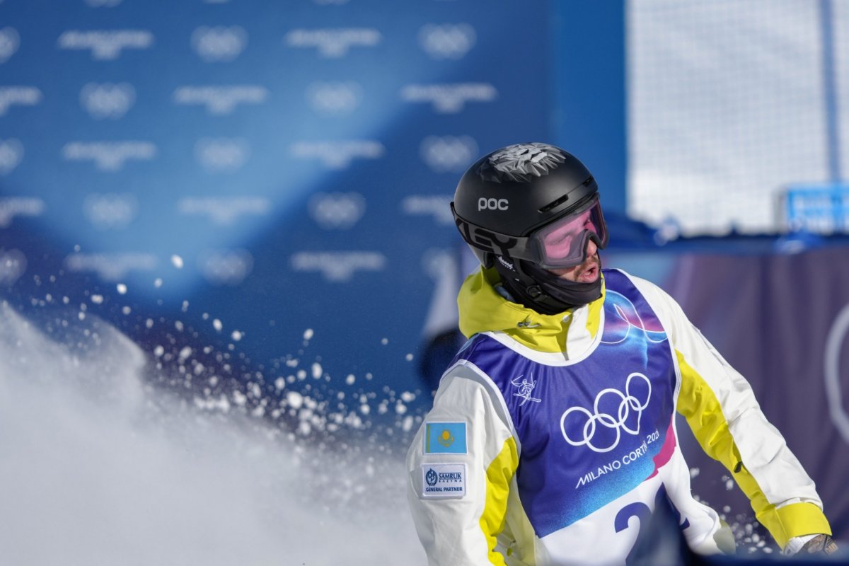 Казахстанец Павел Колмаков вышел в финал Олимпиады по фристайл-могулу