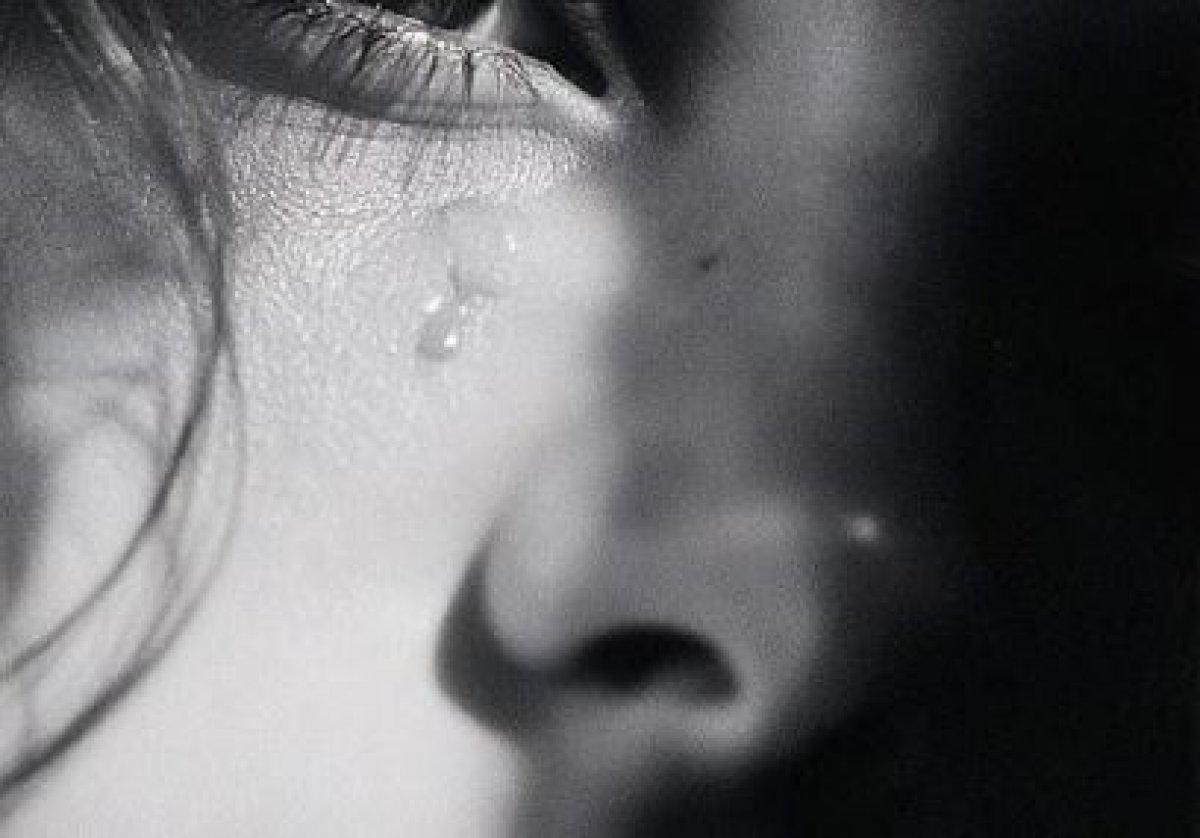 Мужчина вымогал 300 тысяч тенге у жительницы Семея