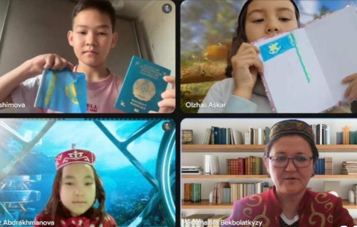 Столичная учительница бесплатно обучает казахскому языку детей из Европы
