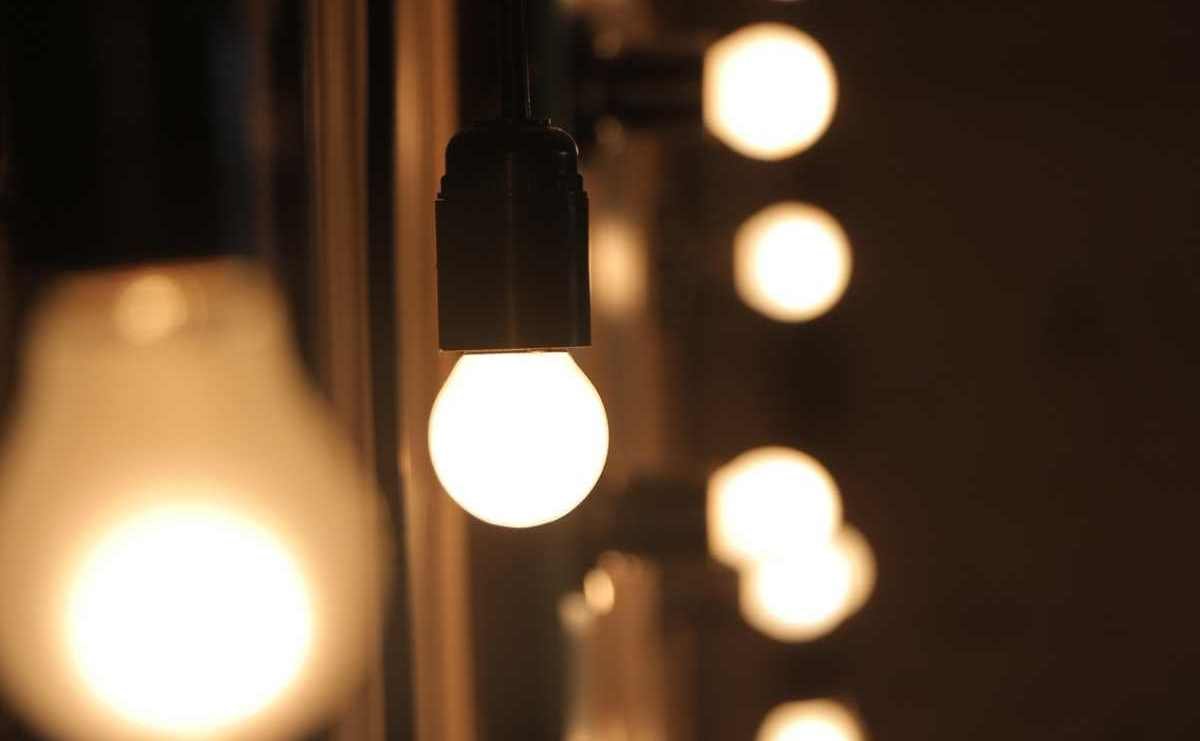 Свет отключат в Алматы: список улиц и время