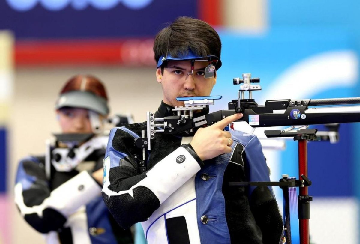 Армейский стрелок Ислам Сатпаев завоевал "золото" чемпионата Азии