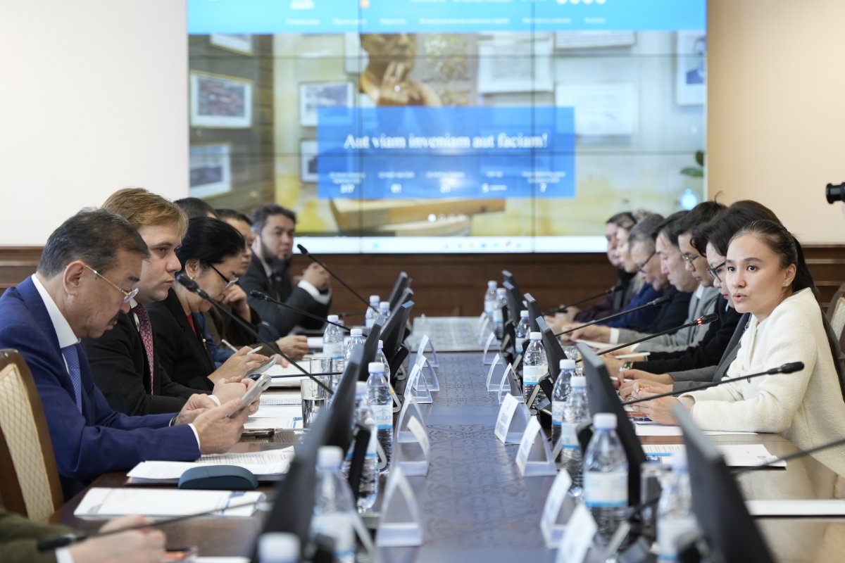 В ЕНУ выразили поддержку проекту новой Конституции