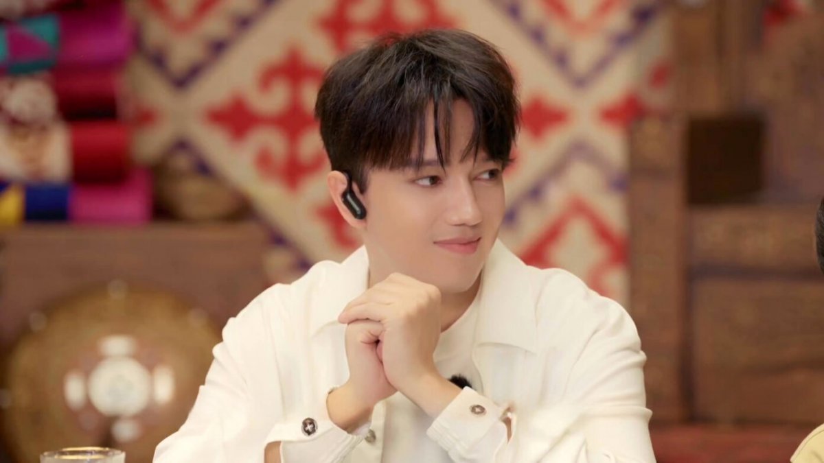 Димаш Кудайберген представил Туркестан в новом эпизоде проекта Voice Beyond Horizon