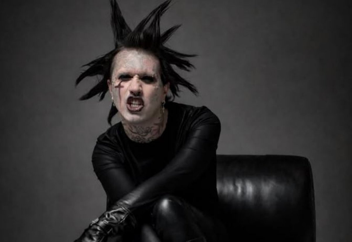 Еще один артист из Казахстана оказался под прицелом в России