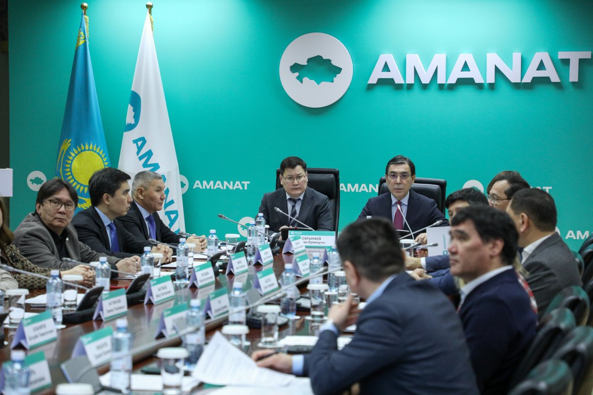 44 игнорируемых вопроса: AMANAT требует от министерств ускорить решение проблем предпринимателей