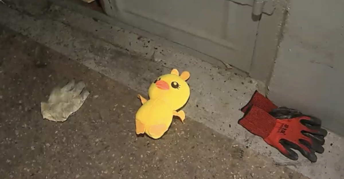 Пожар из-за игрушки: трое малышей погибли во Владивостоке