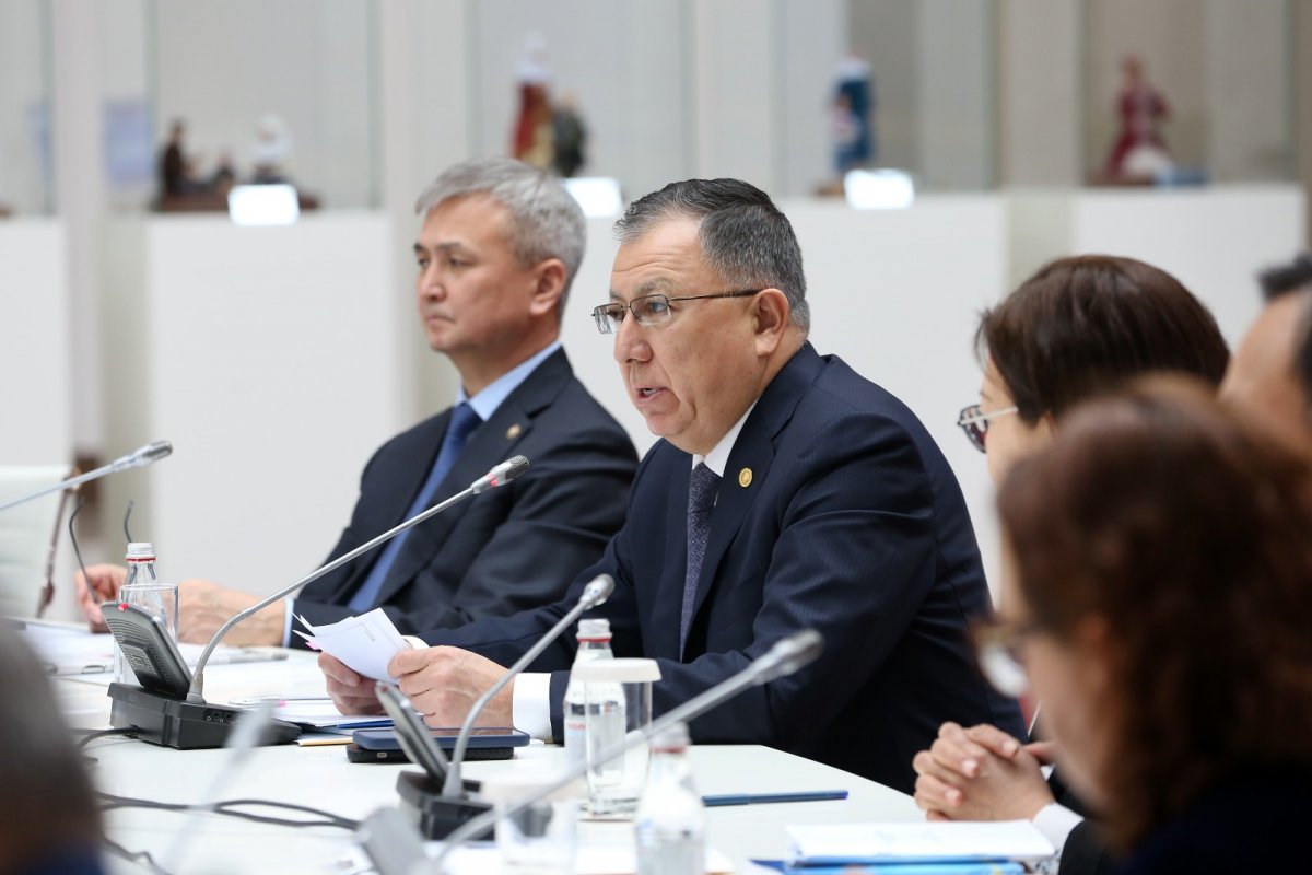 Преподаватели и студенты крупнейшего вуза РК выразили поддержку референдуму