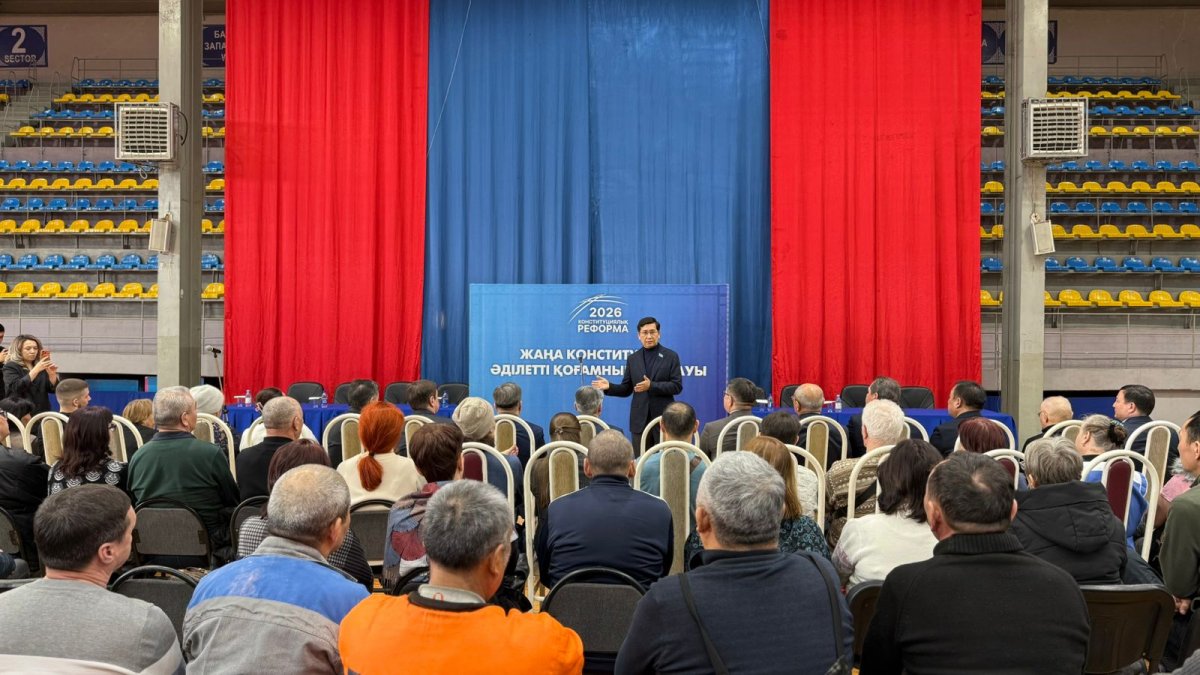 Новая Конституция на повестке: в Караганде, Костанае и Мангистау прошли обсуждения