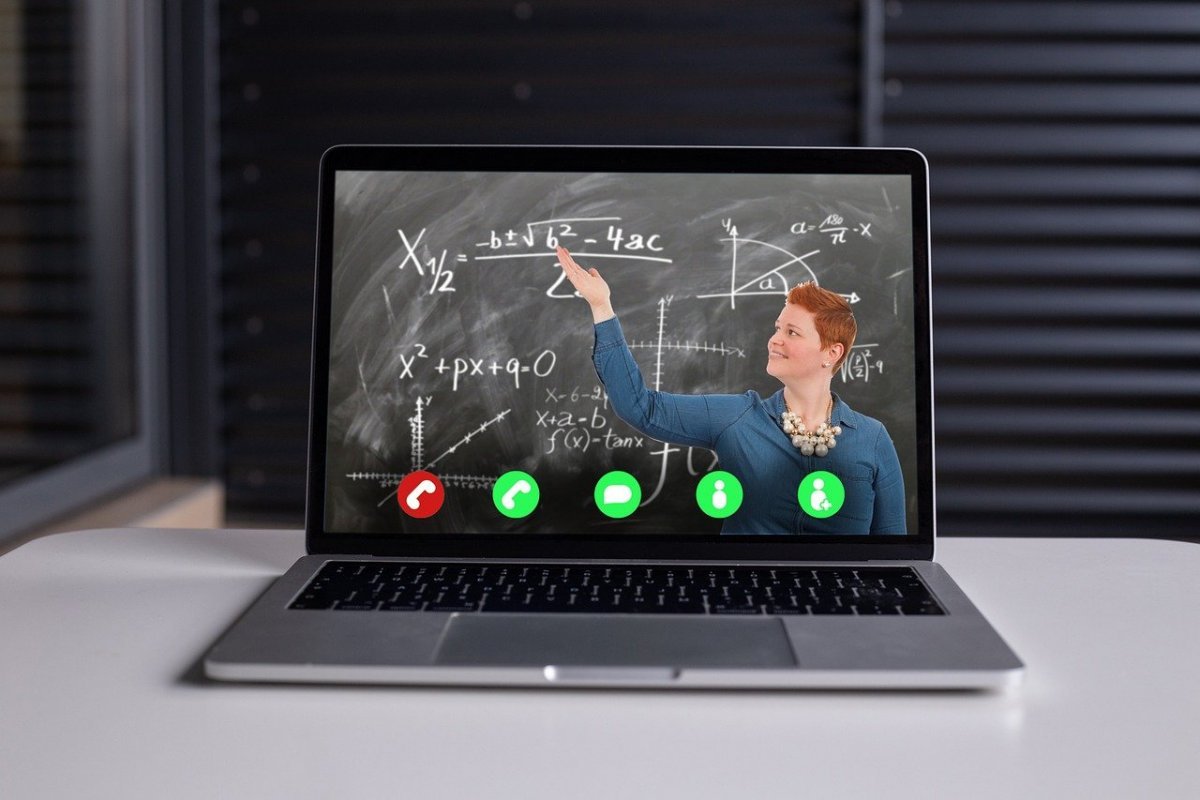 Школьников перевели на дистанционку в Караганде и Темиртау