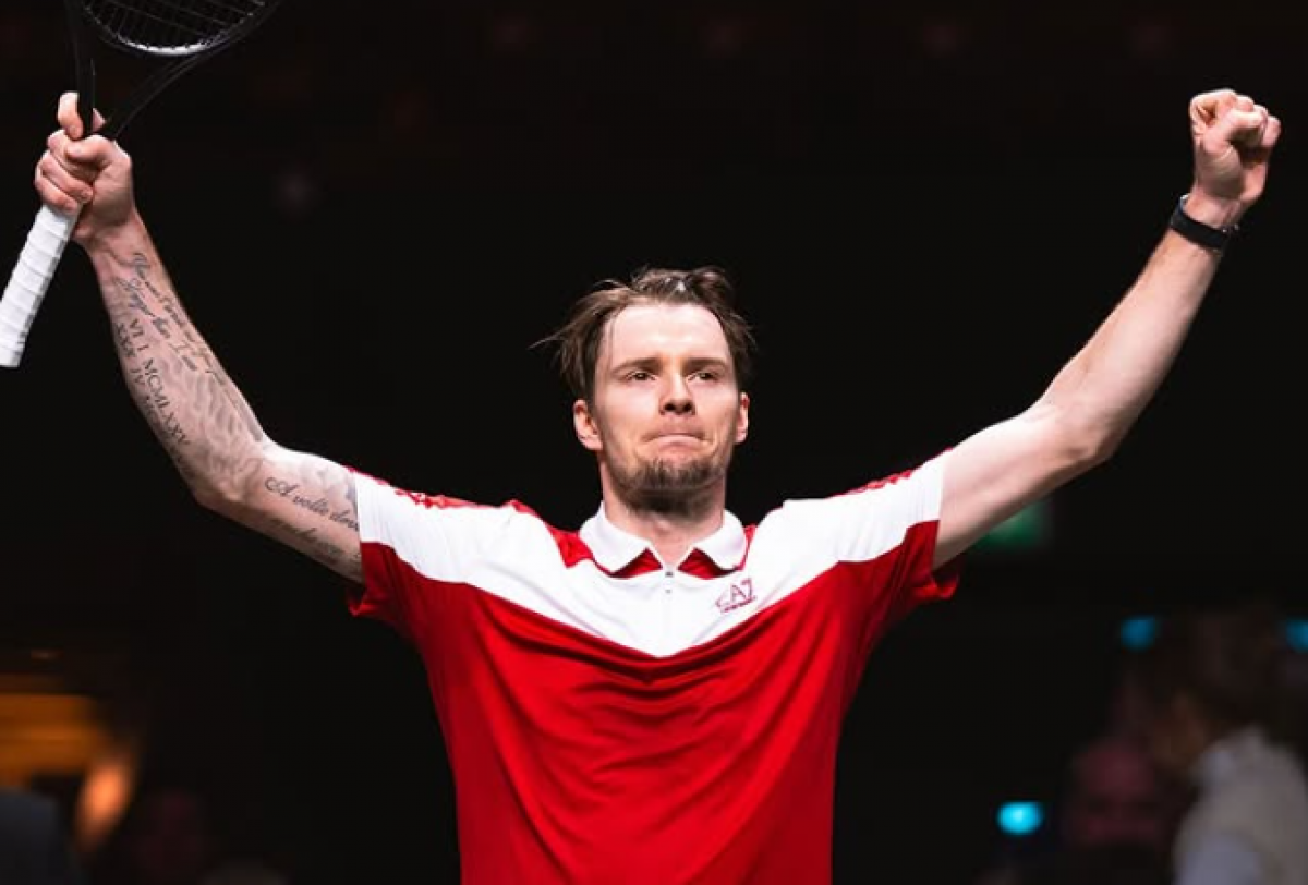 Бублик стартовал с победы на турнире ATP-500