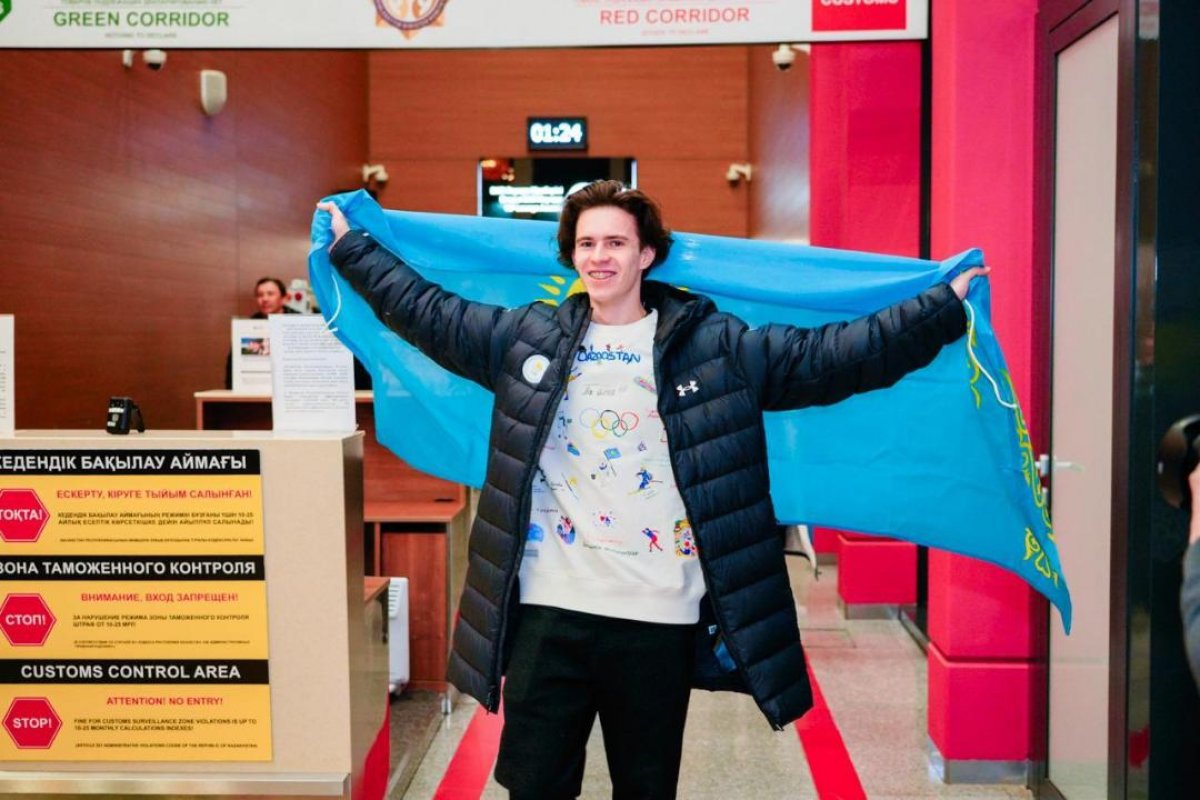 Михаилу Шайдорову подарили квартиру в Астане