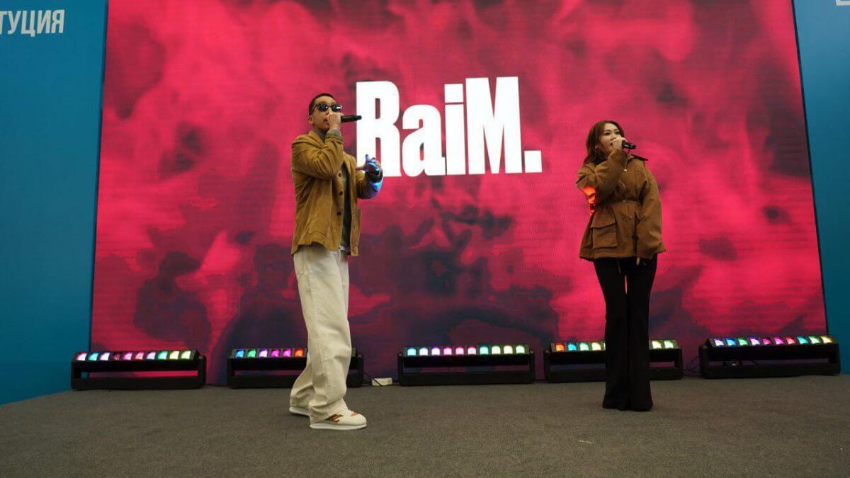 Raim и Ерке Есмахан выступили на ALGYS FEST в Алматы