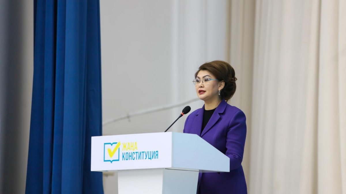 Аида Балаева рассказала о ключевых положениях новой Конституции на встрече с общественностью ВКО