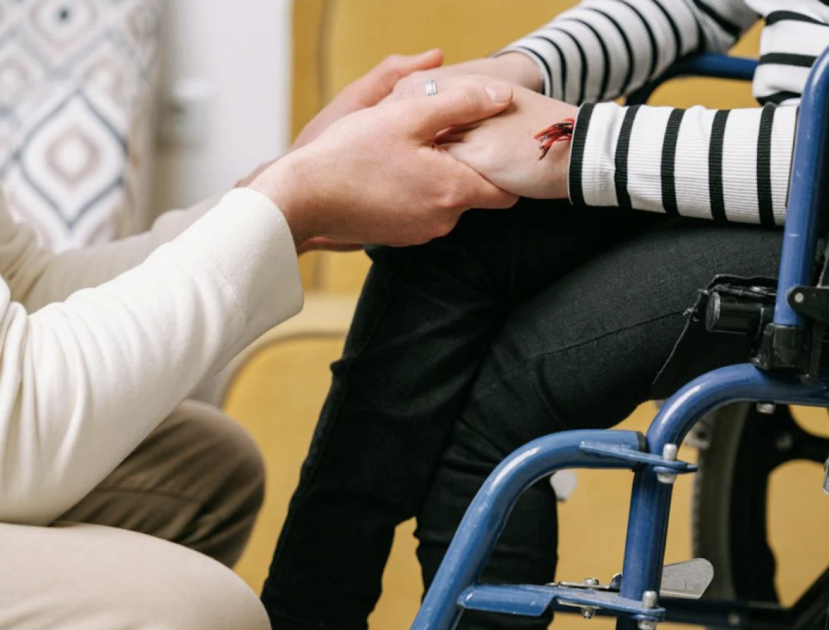 Более 27 тысяч объектов адаптировали для людей с инвалидностью в Казахстане