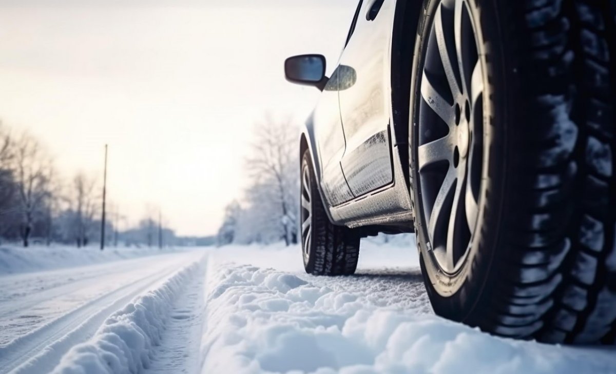 Снегопады осложнят движение на трассах в 15 регионах Казахстана