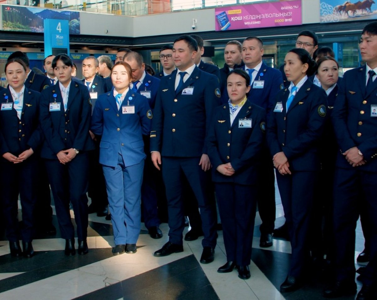 На железнодорожном вокзале "Нұрлы жол" в Астане представили проект Конституции