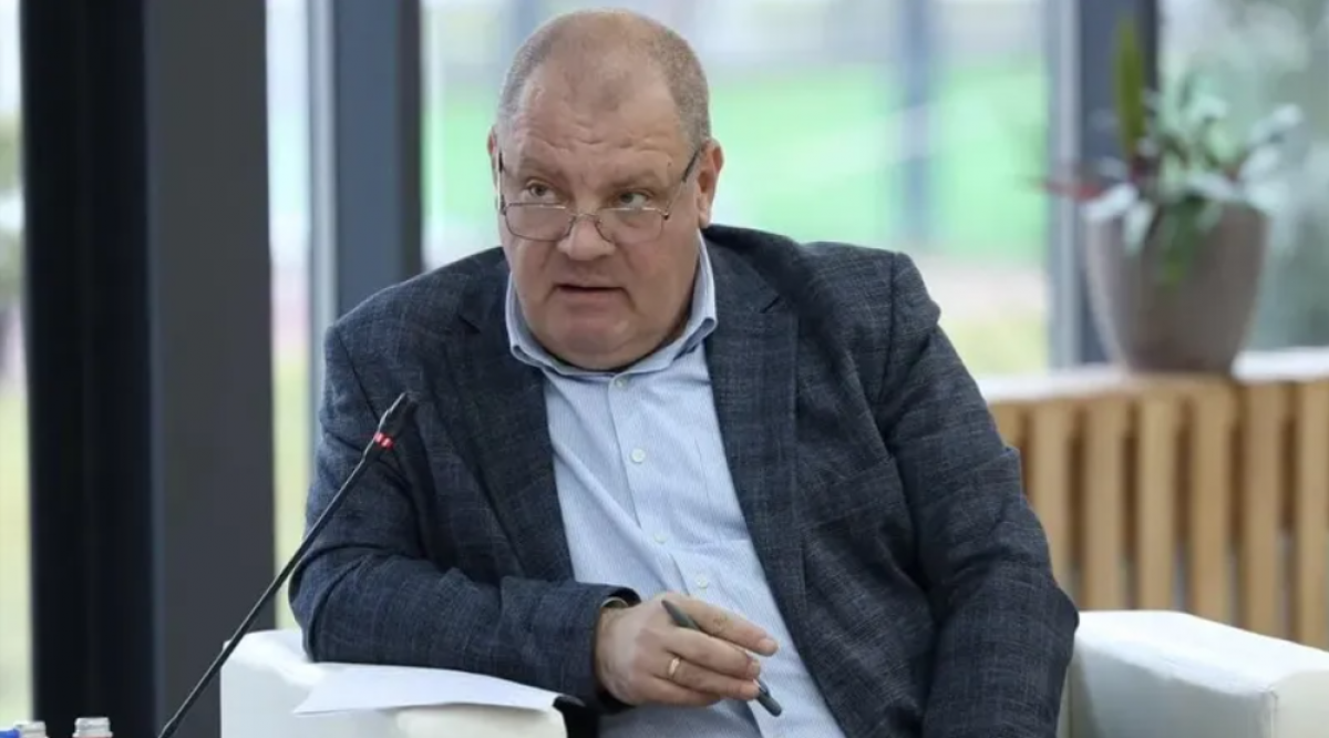 Эдуард Полетаев: "Народность Конституции – это не лозунг, а способ ее принятия и содержания"