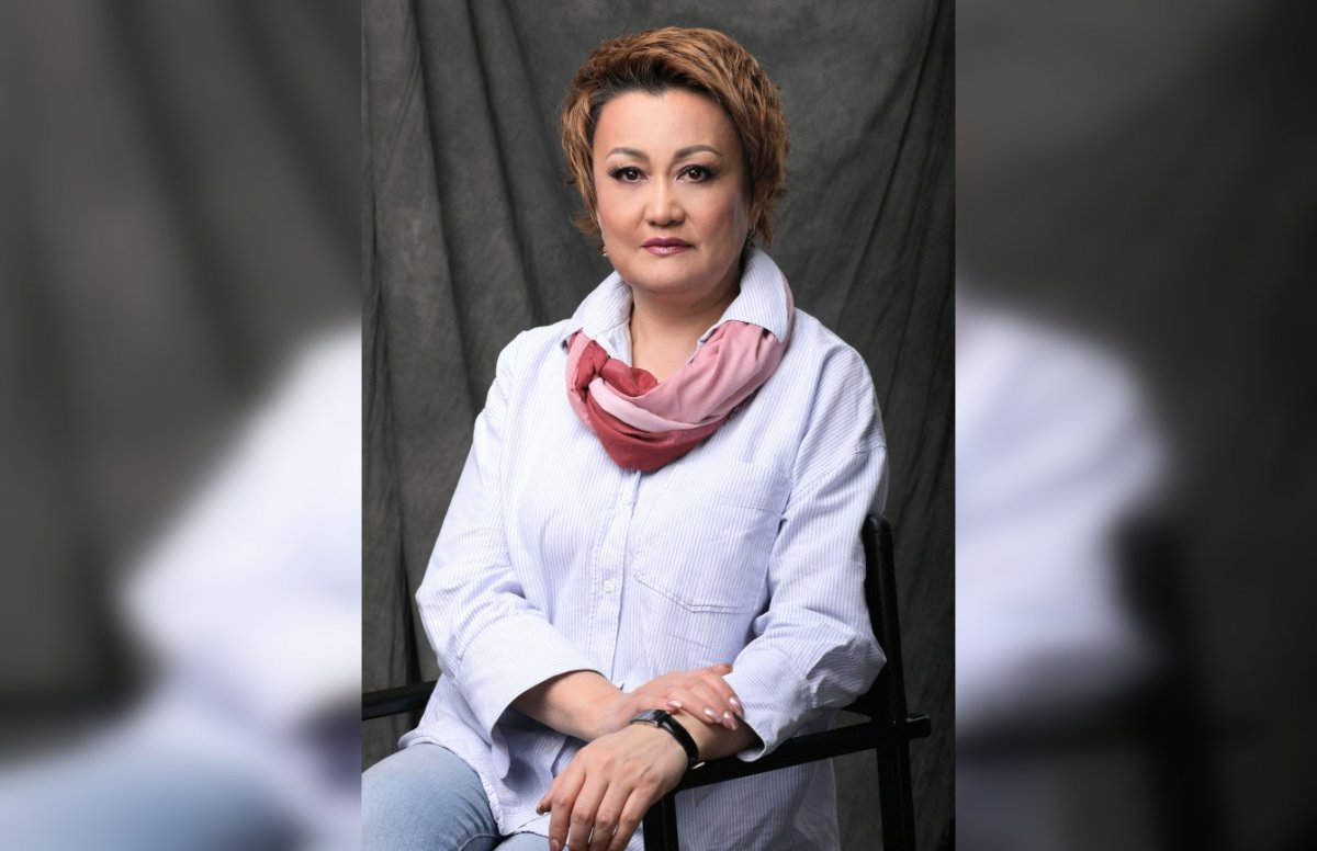 Служу театру