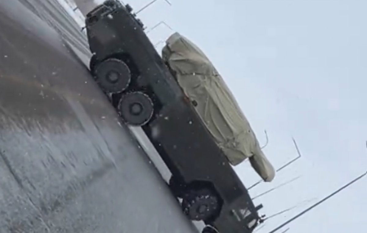 Зенитный ракетный комплекс заметили в Астане (ВИДЕО)