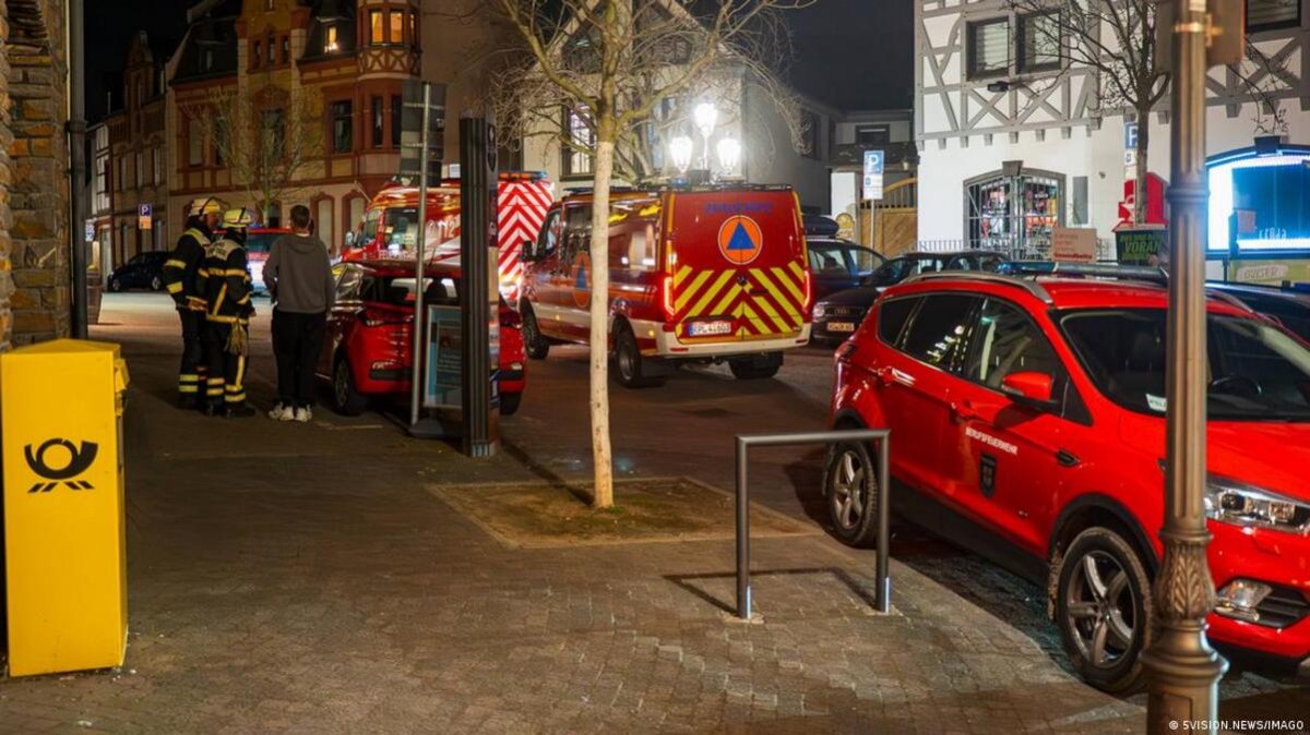 Фрагменты метеорита рухнули на дома в Германии